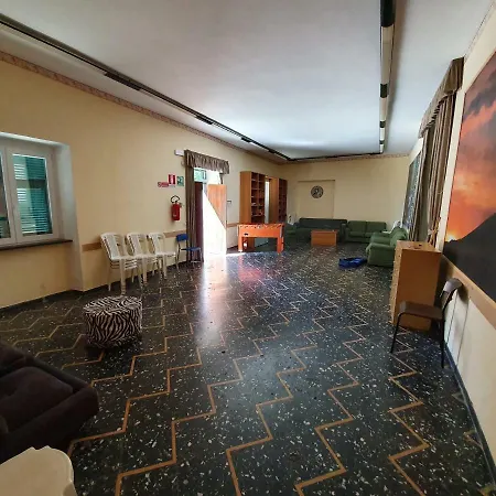 Hostal Belpiano Campus Borzonasca